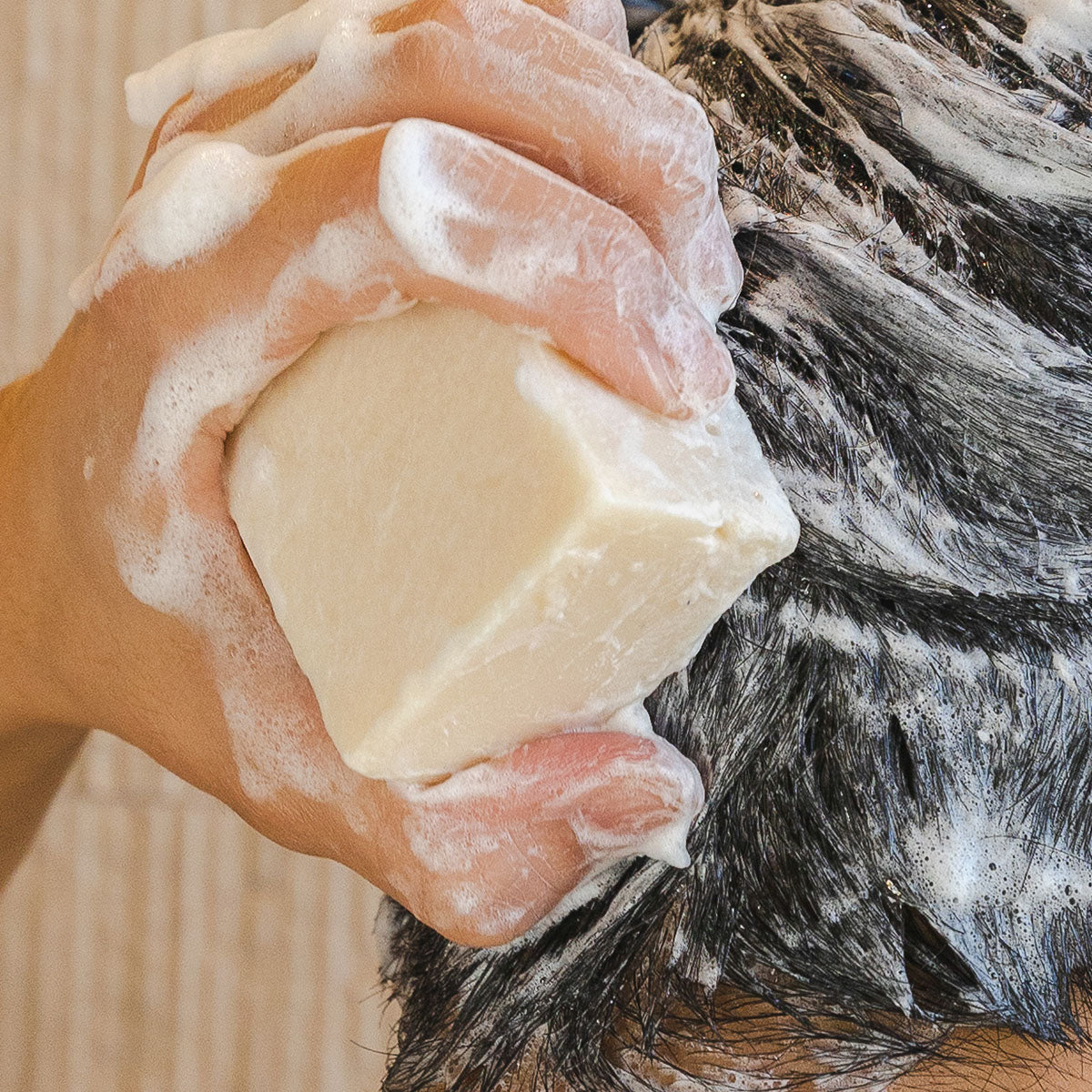 Smoothing Shampoo Bar for Frizzy Hair: Frizz Wrangler™